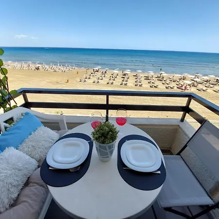 شقة Just On The Makenzy