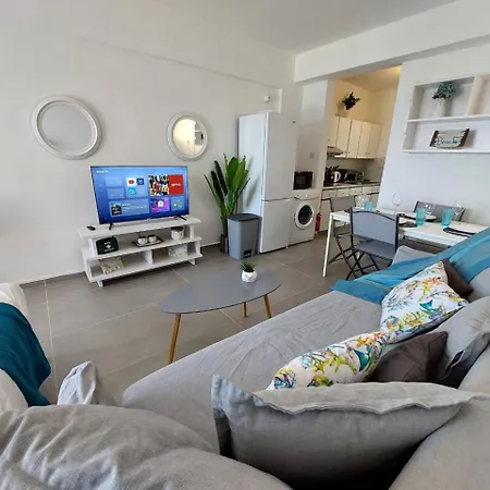 Just On The Makenzy *